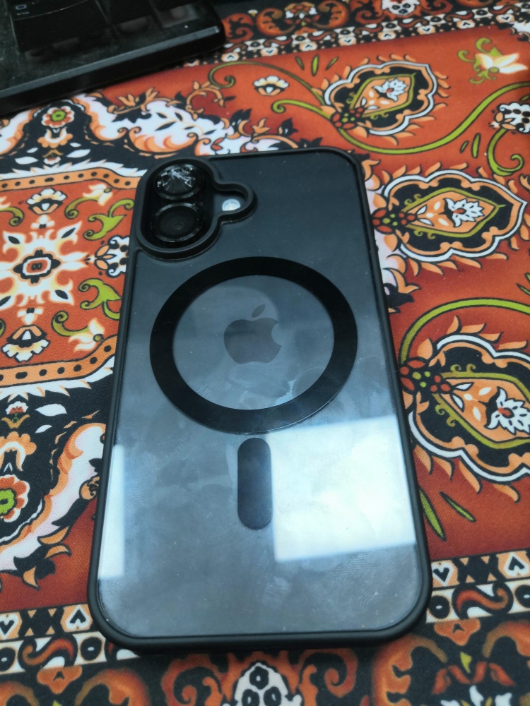 Смартфон iPhone 16 128