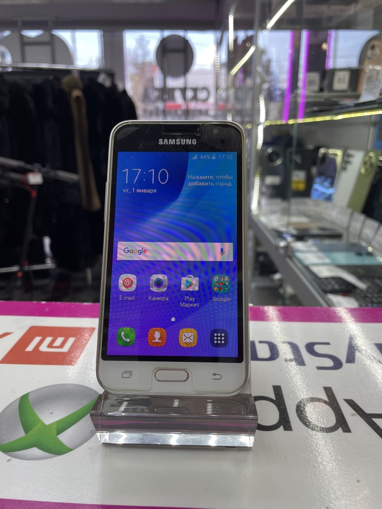Смартфон Samsung J1 2016 1|8gb