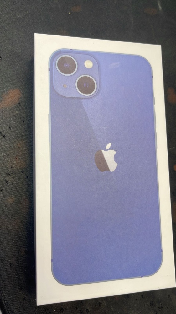 Смартфон iPhone 13 256 Gb 109%