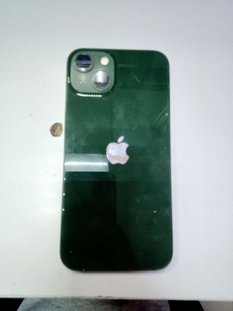 Смартфон iPhone 13 128 Gb