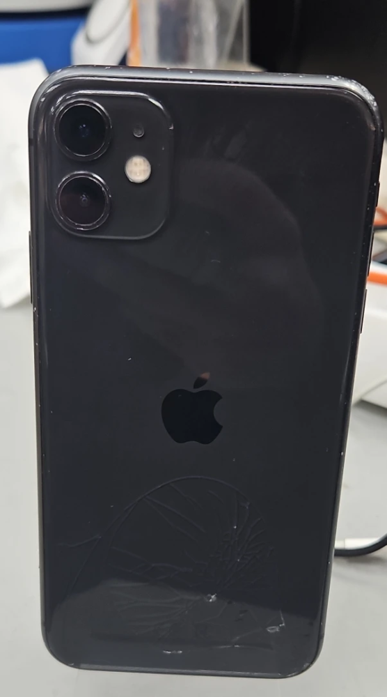 Смартфон iPhone 11 64Gb