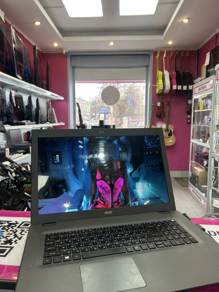 Ноутбук Acer i5-5200u/8/geforce 940m/256