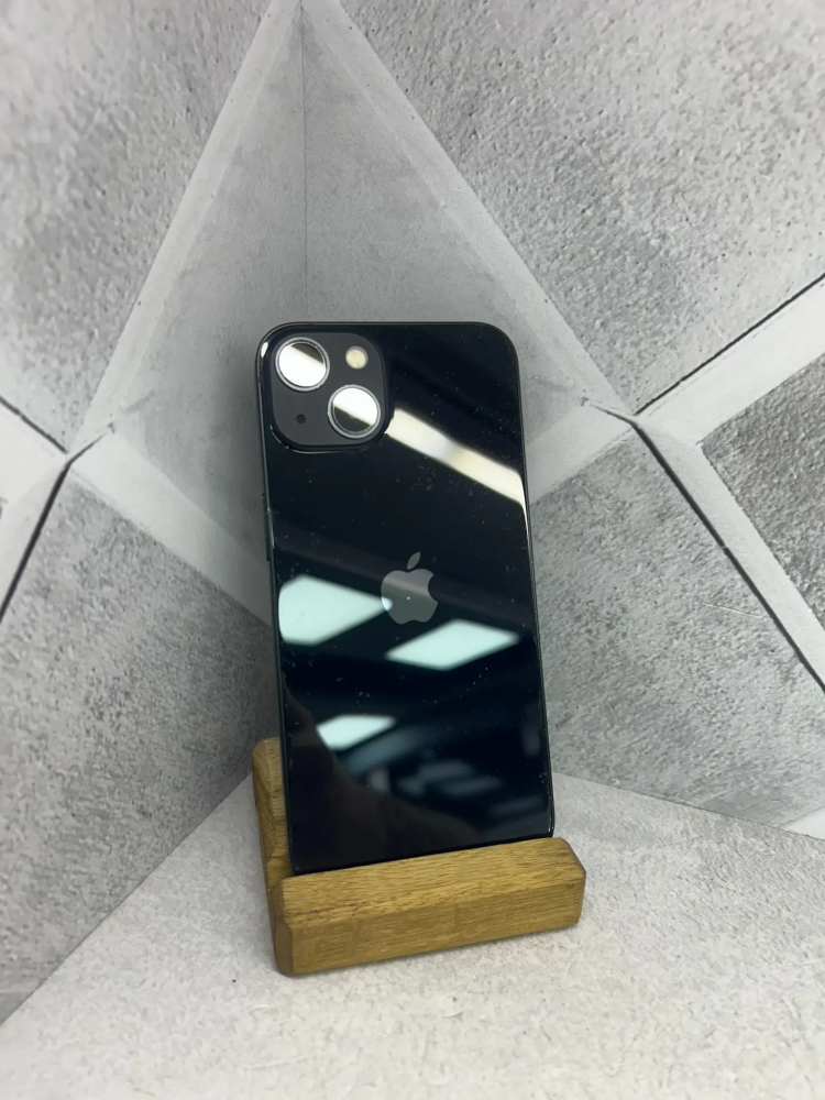 Смартфон iPhone 13 128 Gb