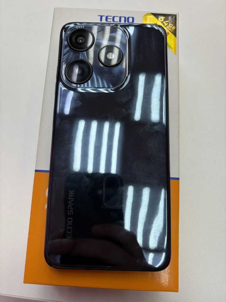 Мобильный телефон Tecno Spark 10C 64GB